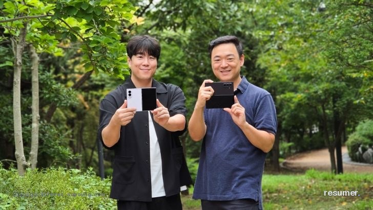 Imagem oficial da Samsung ilustrando os recursos Portrait Video e My FanCam na série Galaxy Z