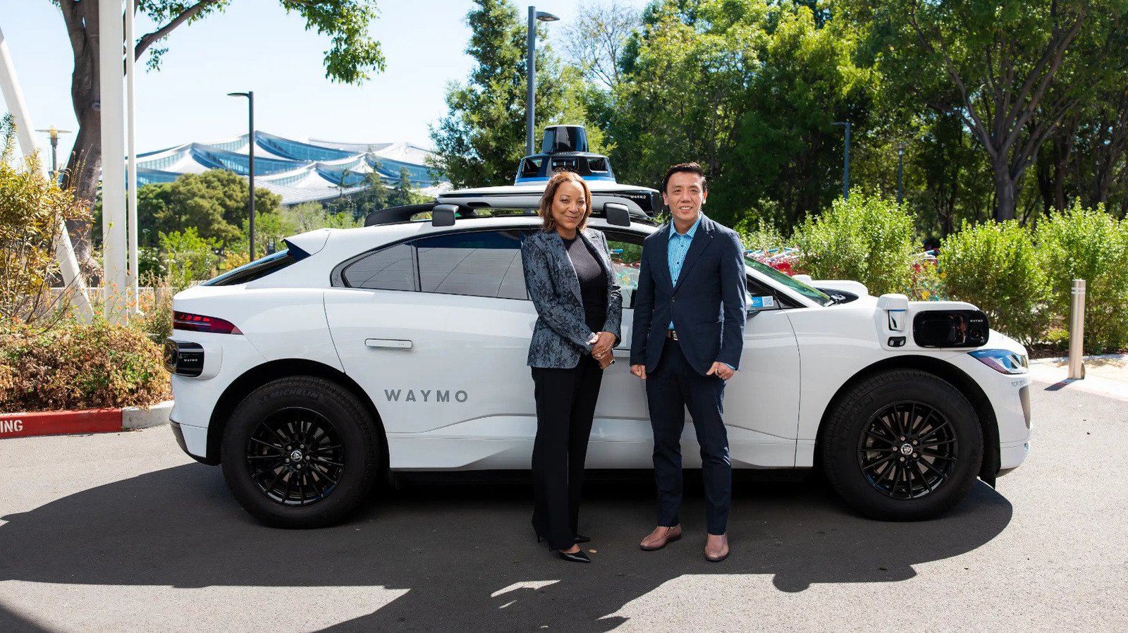 Waymo adapta sistema para Singapura com veículos elétricos