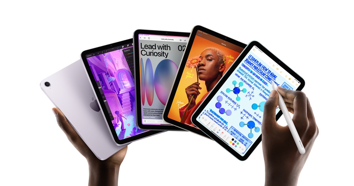 Linha atual do iPad mini nas quatro cores, com o Apple Pencil Pro em uso
